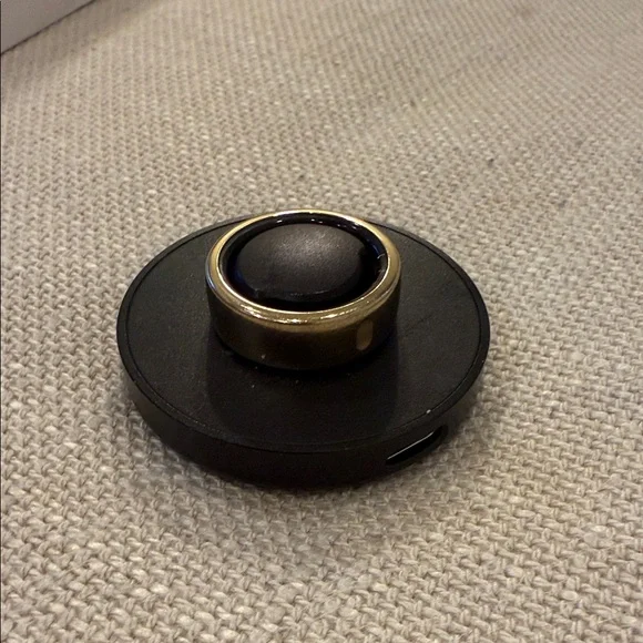Oura Gen 3 Horizon Gold Smart Ring - Size 8